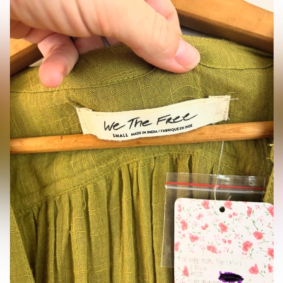 We The Free. Free People. Olive green semi sheer safari wrap shirt. - Picture 3 of 6